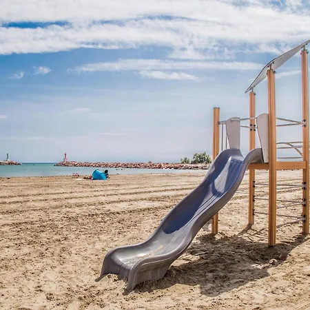 Lägenhet 2 Bedroom Cozy In La Pobla De Farnals Las Canteras (Valencia)