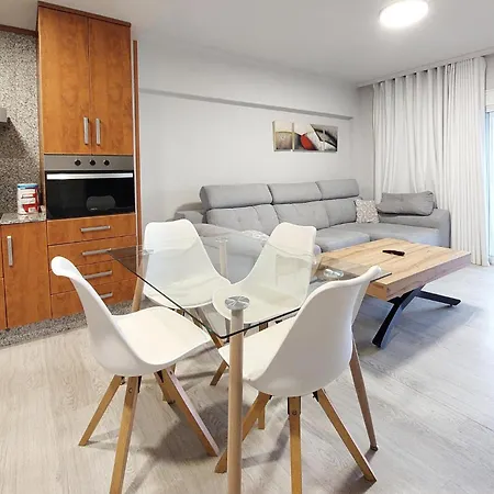 2 Bedroom Cozy In La Pobla De Farnals Apartment